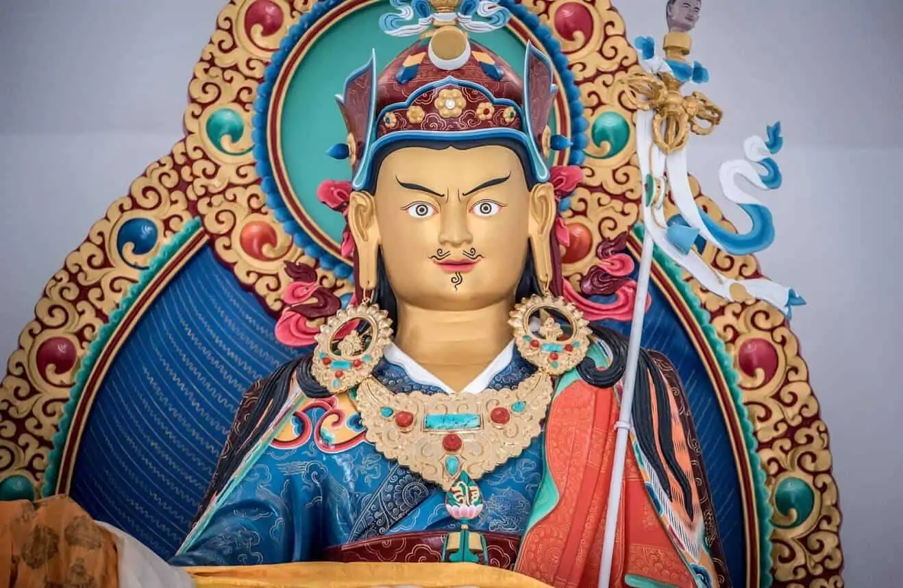 Guru Rinpoche Stupa Tashi Gomang