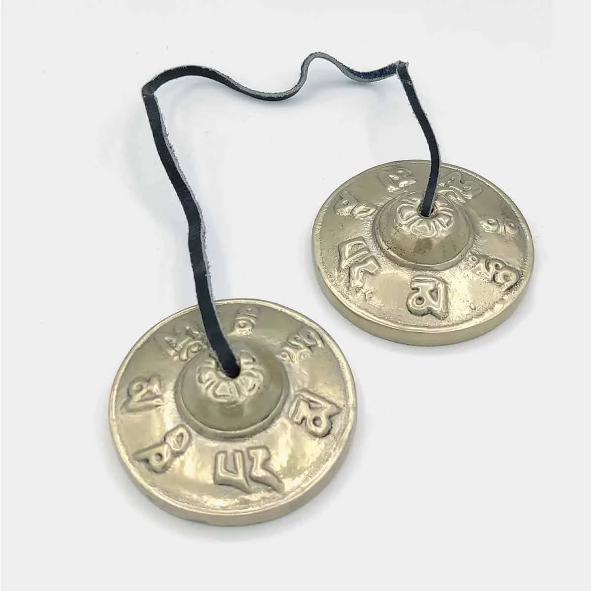 AL025 Tingshas Mani Mantra 6.5cm 3