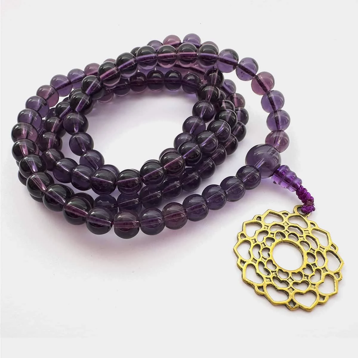 Japa Mala de Ametista com Símbolo do Chakra da Coroa