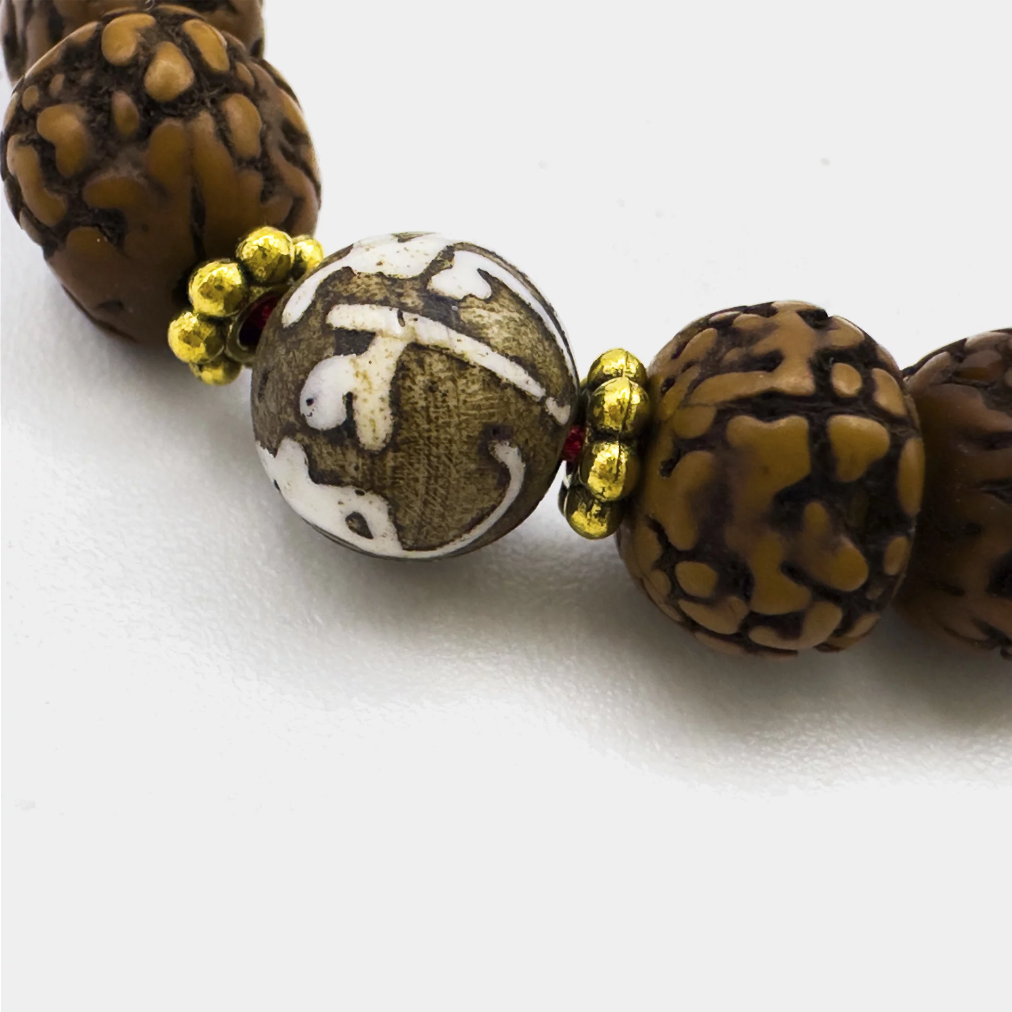 Pulseira Mala De Rudraksha Com Mantra Tibetano